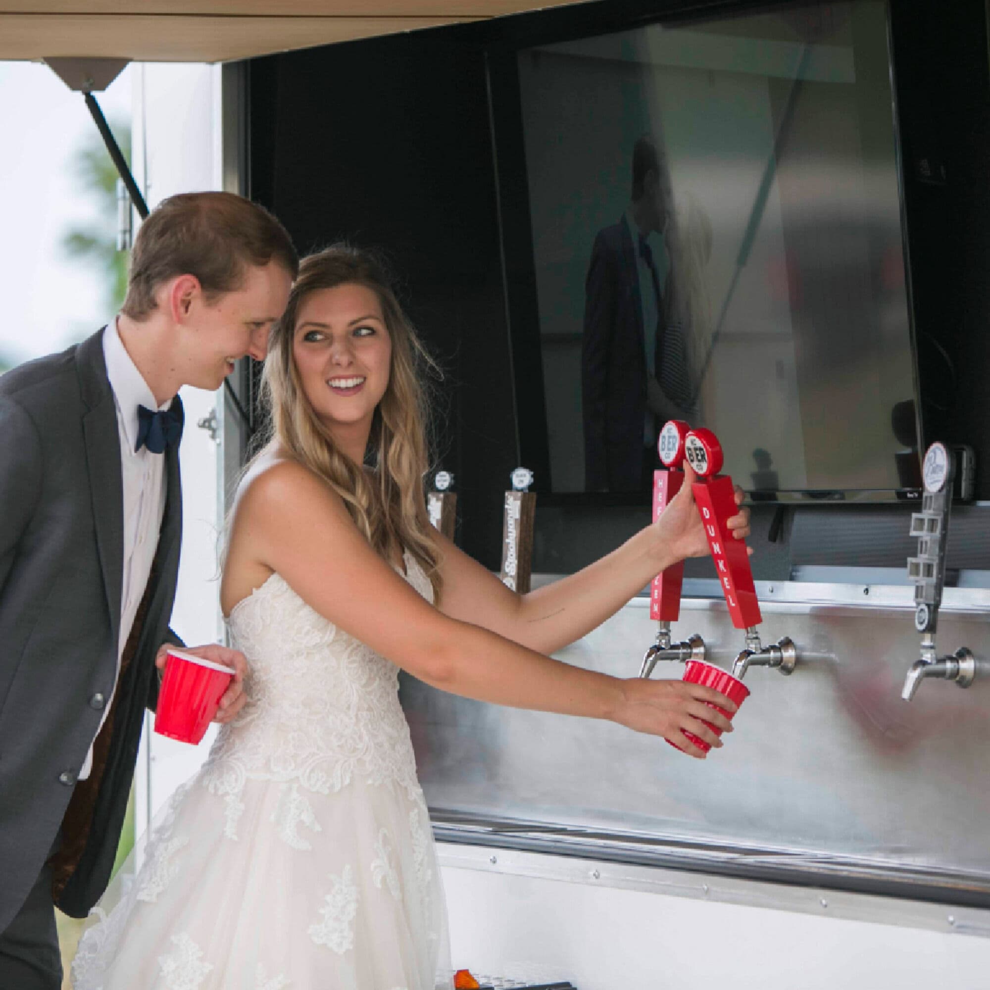 Draft Beer Trailer = 8 Faucet, 20 keg trailer - 5