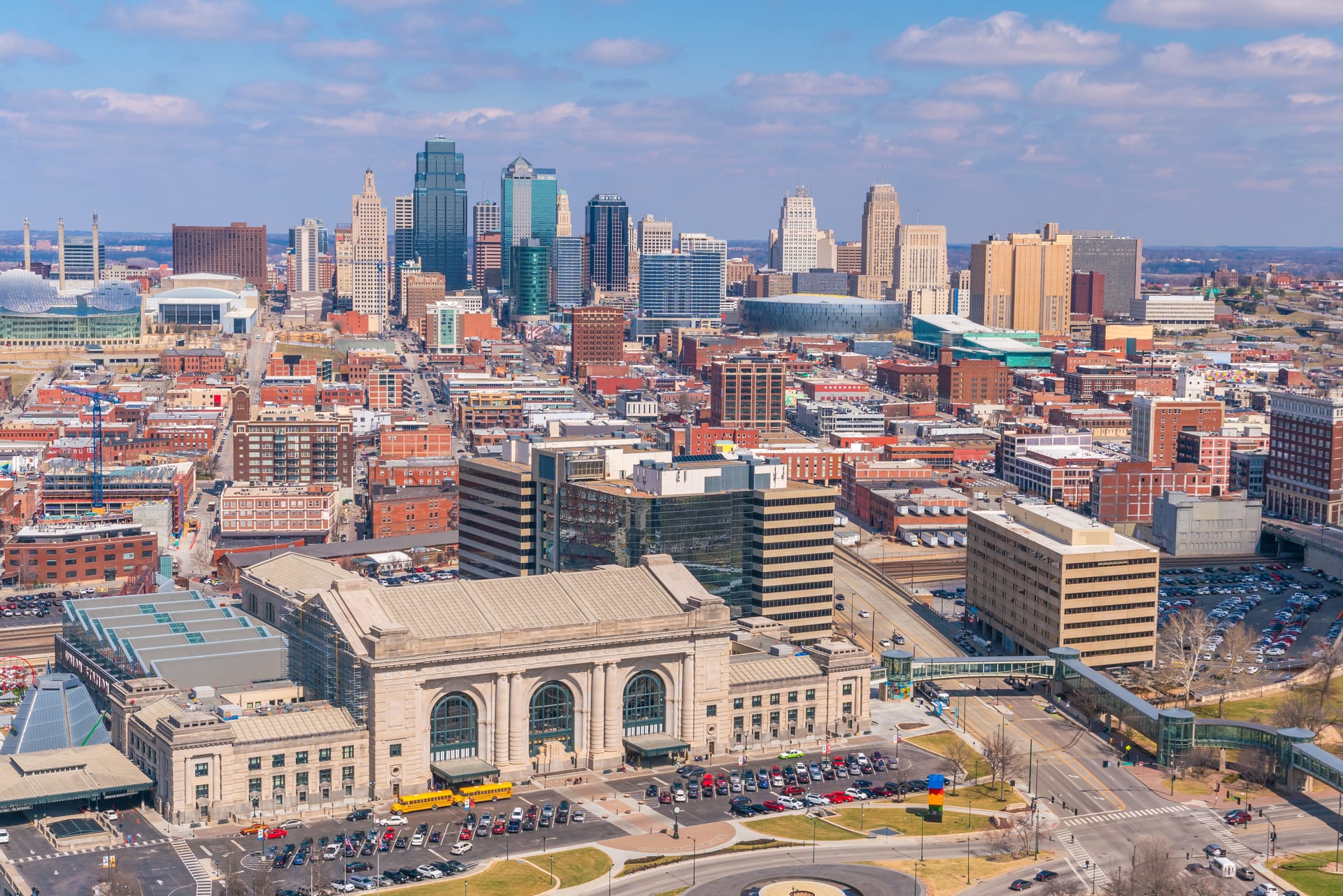 Kansas City skyline with Union Station in the foreground